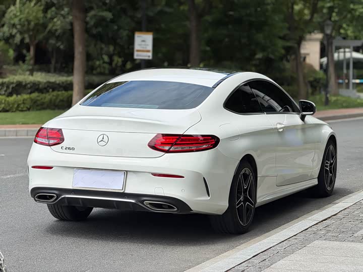 Mercedes-Benz C-Class — фото 17