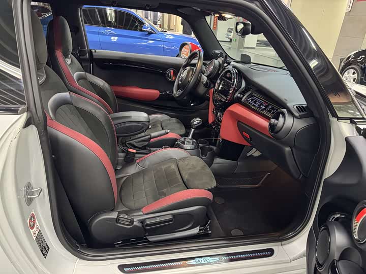 MINI Hatch — фото 14