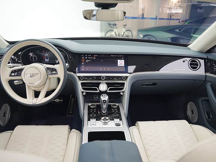 Bentley Flying Spur — фото 7