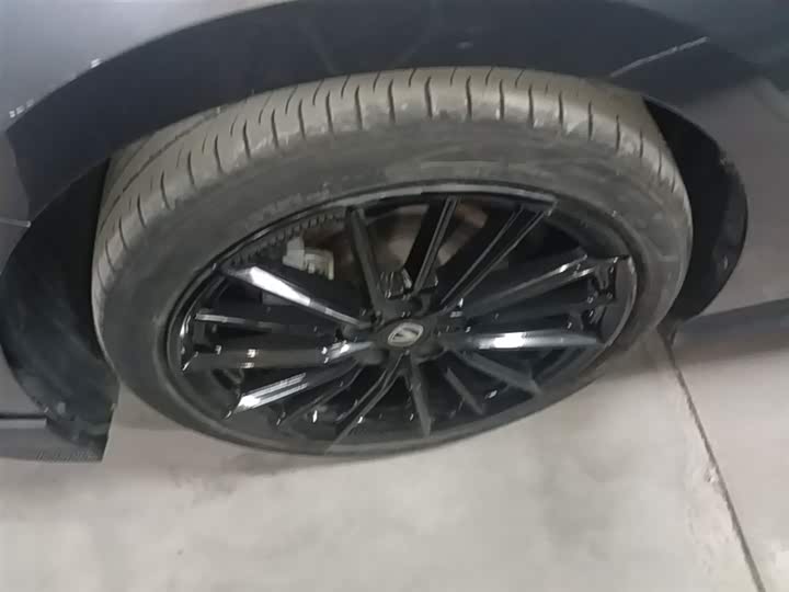 Changan UNI-V 2024 1.5 T Sport — фото 23