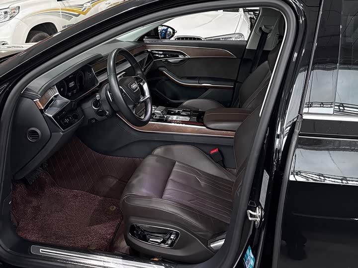 Audi A8 2019 Plus A 8 L 55 TFSI quattro Luxury — фото 7