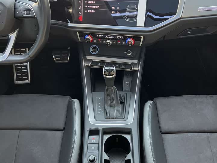 Audi Q3 2023 35 TFSI (1.4 T) — фото 12