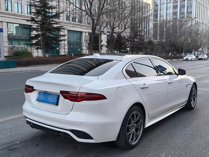 Jaguar XEL 2021 2.0 T 250 PS R-DYNAMIC SE — фото 7