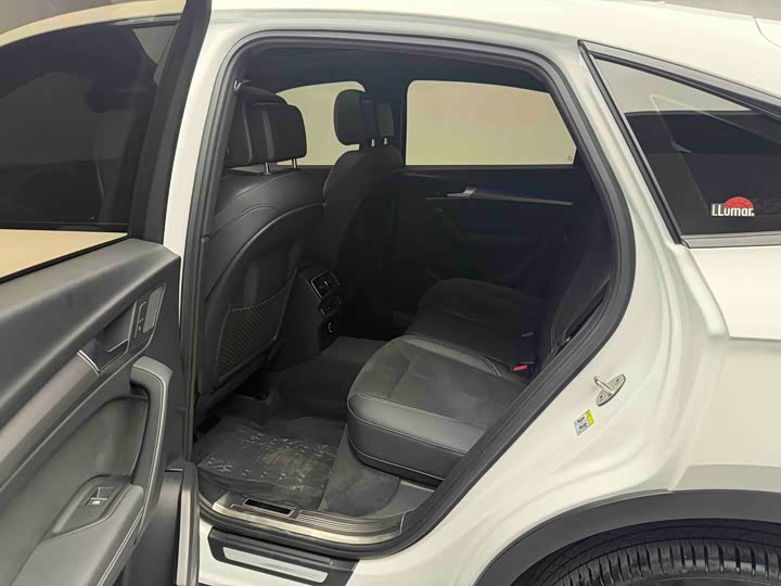 Audi Q5L Sportback 2021 40 TFSI Luxury — фото 6