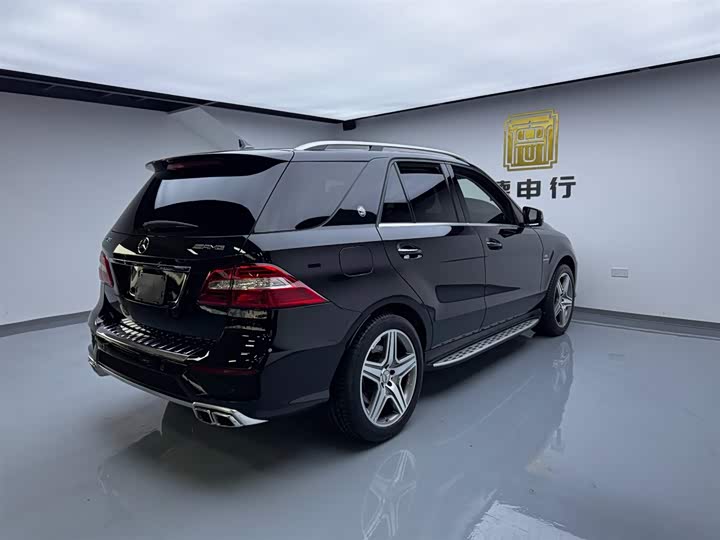 Mercedes-Benz M-Class 2015 AMG ML 63 — фото 6
