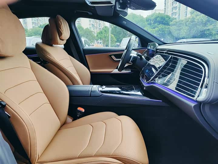 Mercedes-Benz E-Class E 260 L спорт — фото 19