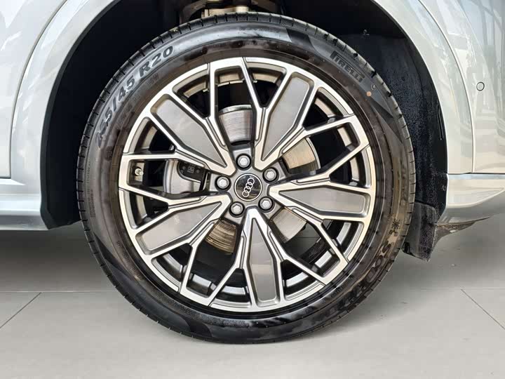 Audi Q5L 2026 2.0 T Luxury — фото 16