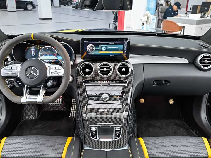 Mercedes-Benz C-Class 2021 AMG C 63 — фото 18