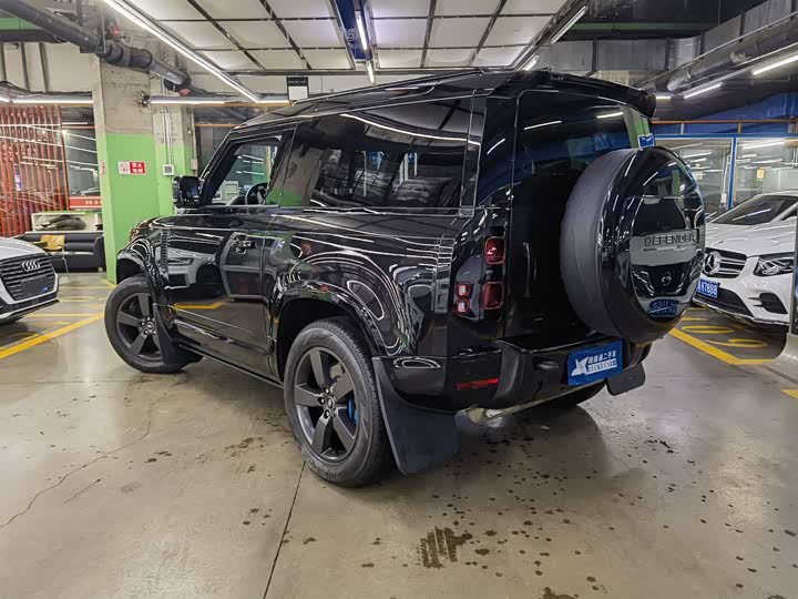 Land Rover Defender — фото 4