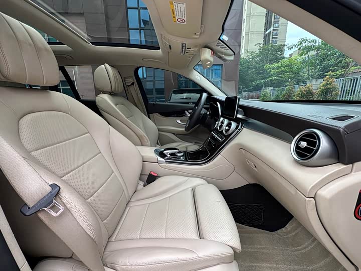 Mercedes-Benz GLC 2018 GLC 260 4 MATIC — фото 6