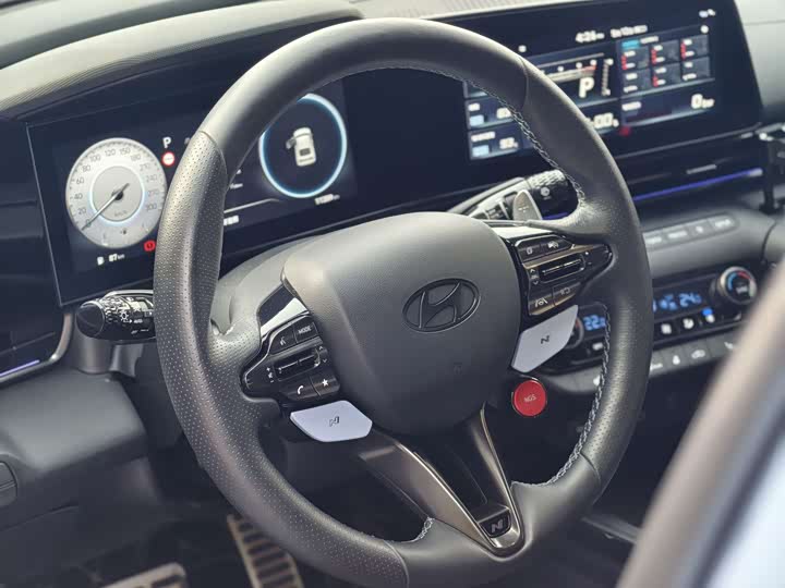 Hyundai Elantra 2023 2.0 T Sport Package Edition — фото 10