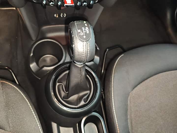 MINI Hatch — фото 14