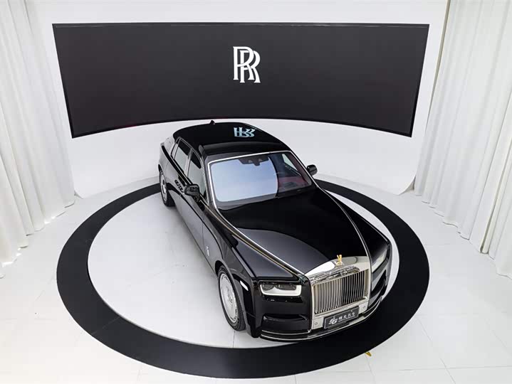Rolls-Royce Phantom — фото 25