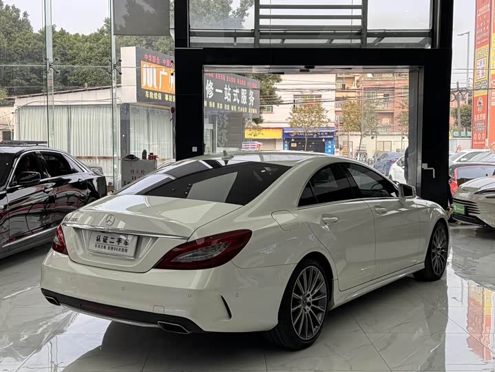 Mercedes-Benz CLS 2017 CLS 260 — фото 7