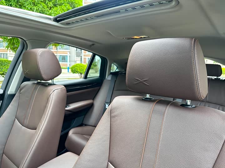 BMW X4 2014 x Drive 20i X — фото 16