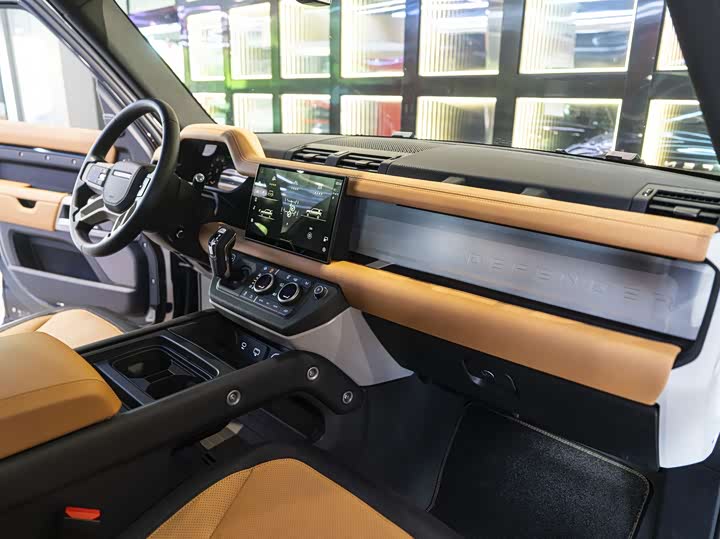 Land Rover Defender — фото 16