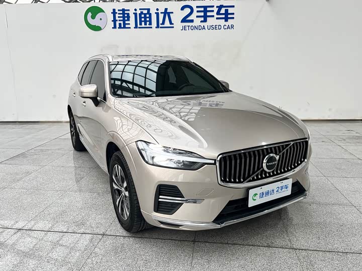 Volvo XC60 2023 B 5 4 WD — фото 2