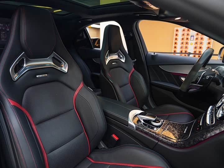 Mercedes-Benz C-Class 2017 AMG C 63 — фото 12