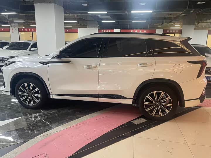 Changan CS75 PLUS 2024 1.5 T — фото 11