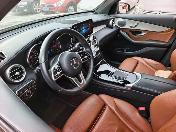Mercedes-Benz GLC 2020 GLC 260 L 4 MATIC — фото 9