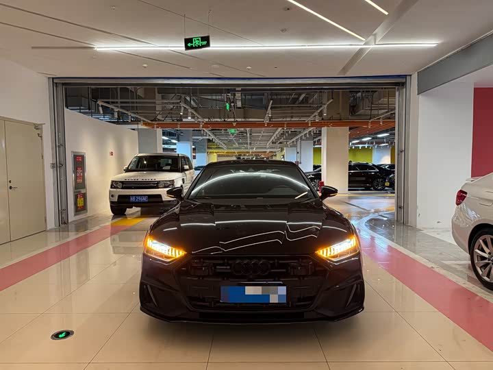 Audi A7L 2022 45 TFSI quattro S-line — фото 2
