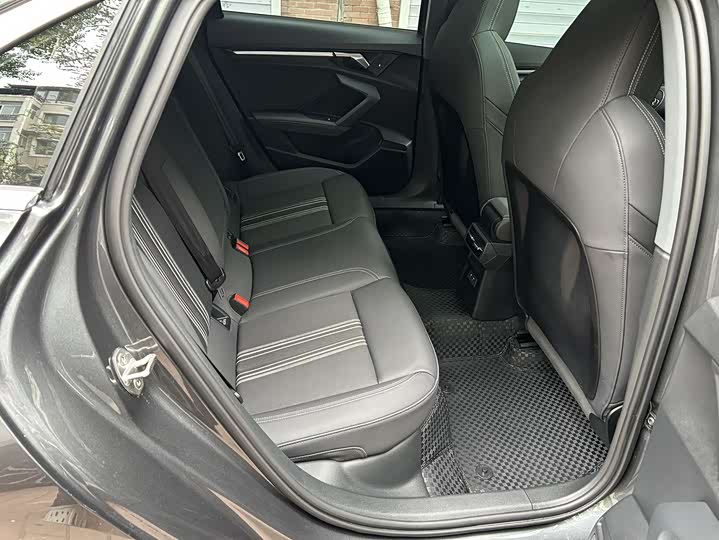 Audi A3 2024 A 3 L Limousine 35 TFSI Sport — фото 16