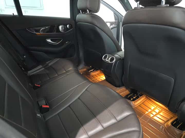 Mercedes-Benz GLC 2016 GLC 260 4 MATIC Luxury — фото 8