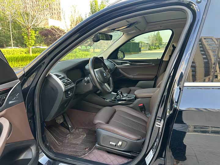 BMW X3 xDrive25i M спортпакет — фото 11