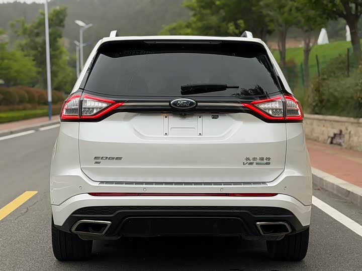 Ford Edge — фото 5