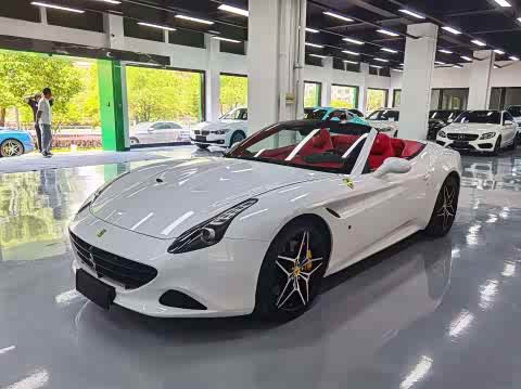 Ferrari California 2015 3.9 T Standard — фото 14