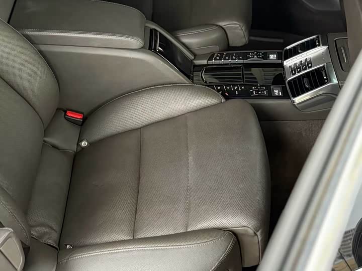 Porsche Panamera 2016 Panamera Executive Edition 3.0 T — фото 8