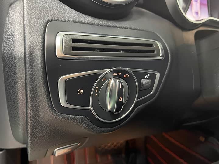 Mercedes-Benz C-Class 2018 C 200 L — фото 18