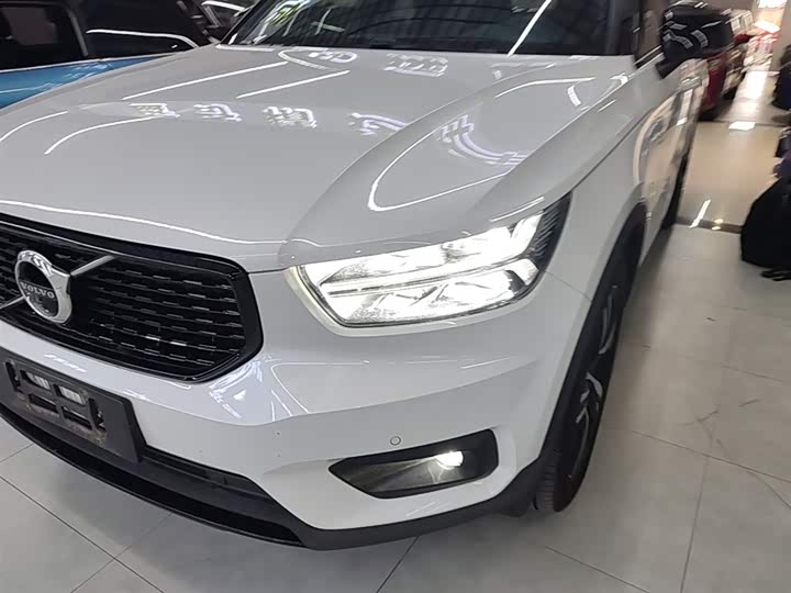 Volvo XC40 2021 T 4 WD — фото 24