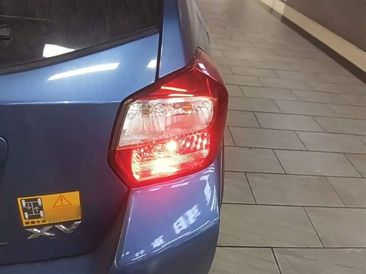 Subaru XV 2014 2.0i — фото 8