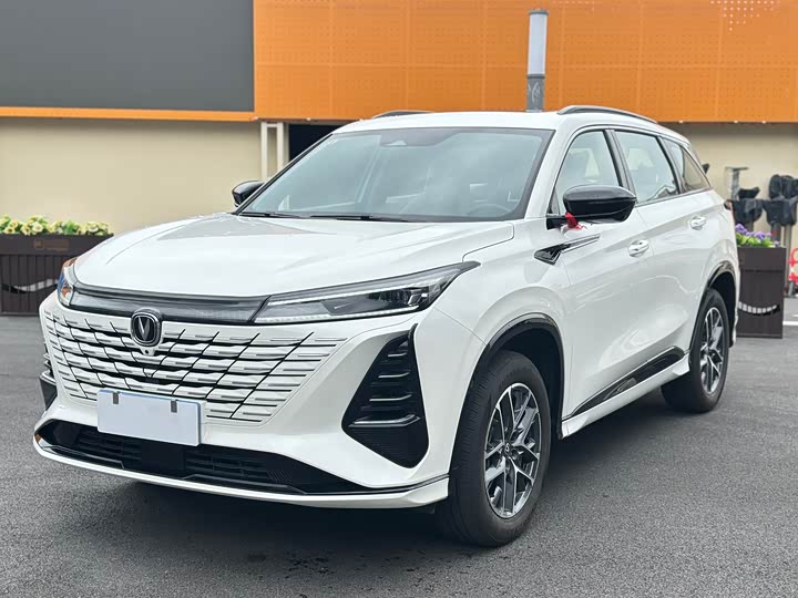 Changan CS75 PLUS 2024 1.5 T — фото 1