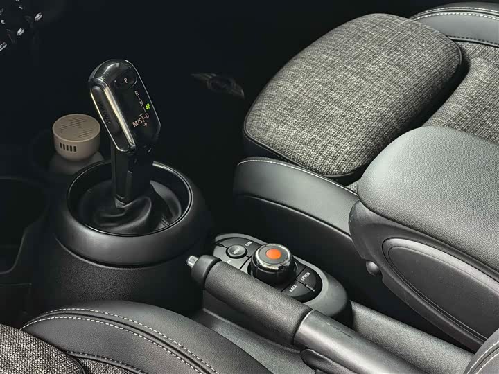 MINI Hatch — фото 10