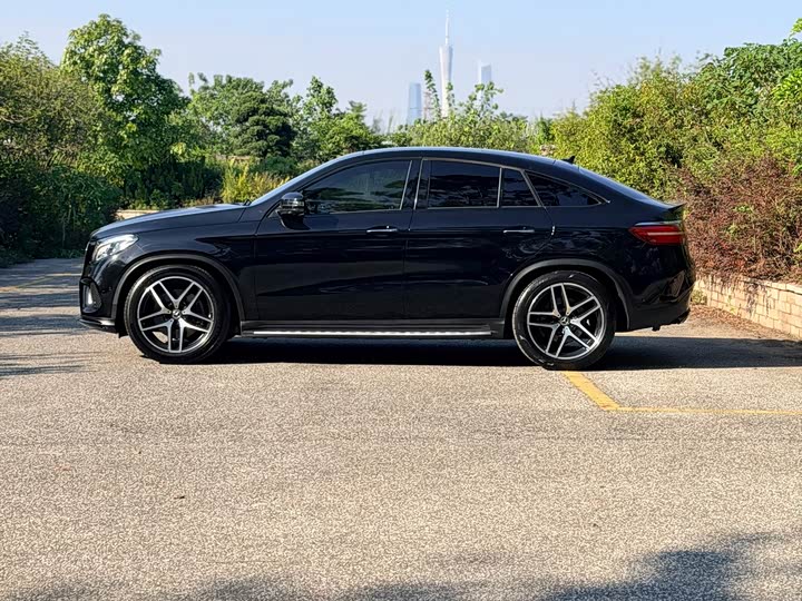 Mercedes-Benz GLE 2017 GLE 500 4 MATIC SUV — фото 9