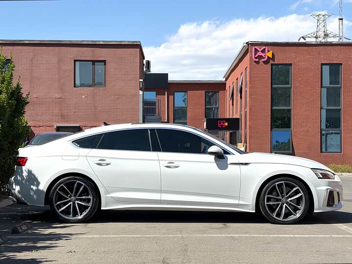 Audi A5 2021 Sportback 45 TFSI quattro — фото 4