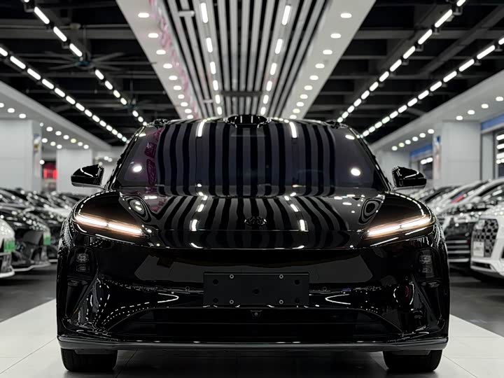 NIO ET 5 T 2024 75k Wh Touring — фото 2