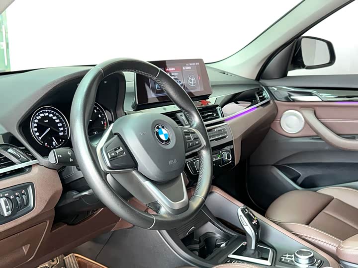BMW X1 2021 s Drive 20 Li — фото 10