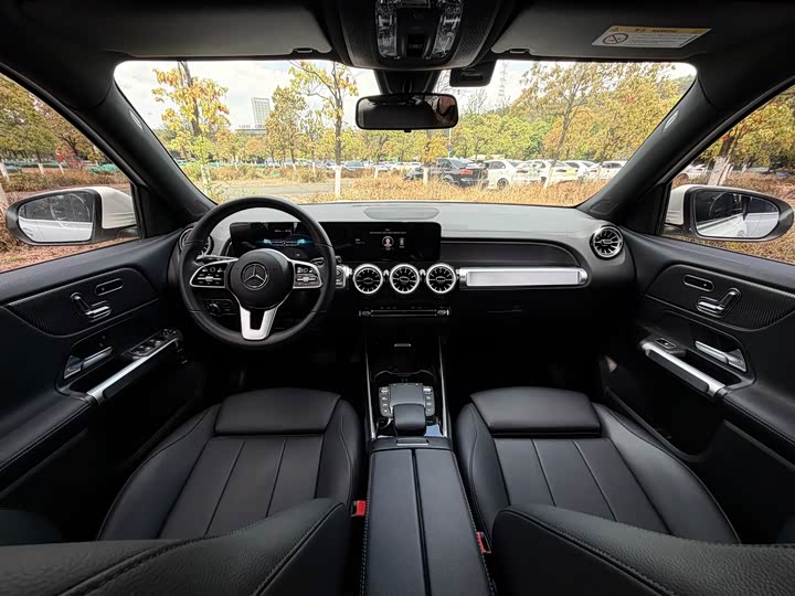 Mercedes-Benz GLB 2021 GLB 200 — фото 53
