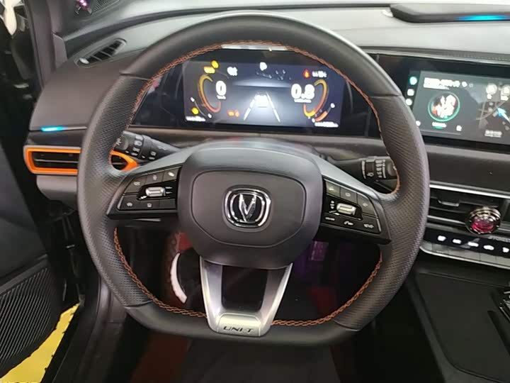 Changan UNI-T 2022 1.5 T — фото 11