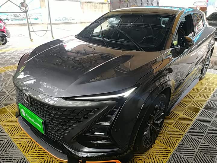 Changan UNI-T 2022 1.5 T — фото 1