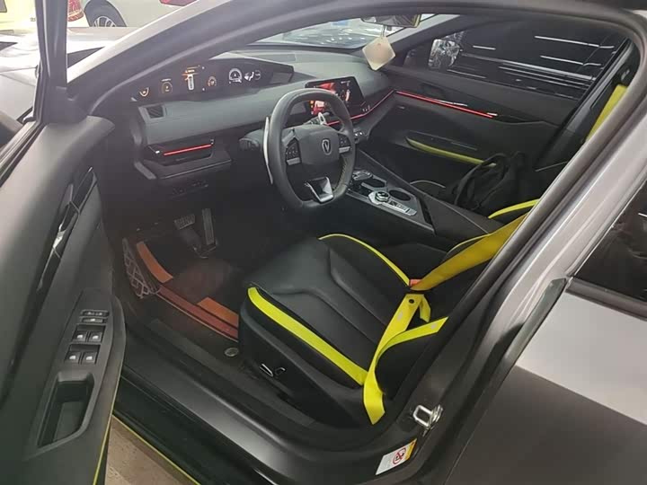 Changan UNI-V 2022 2.0 T — фото 15