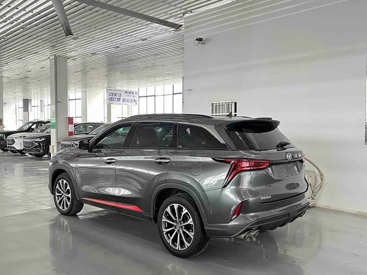 Changan CS75 PLUS 2021 2.0 T AT — фото 3
