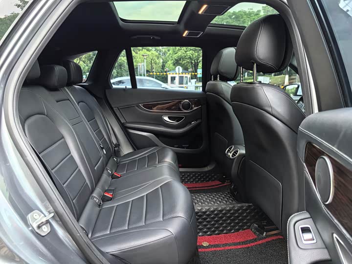 Mercedes-Benz GLC 2019 GLC 260 L 4 MATIC — фото 17
