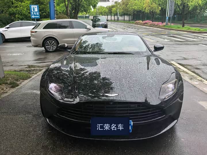 Aston Martin DB11 2019 4.0 T V 8 Coupe — фото 1