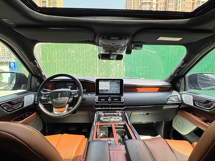 Lincoln Navigator — фото 10