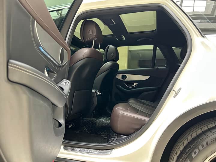 Mercedes-Benz GLC 200 L 4MATIC — фото 15
