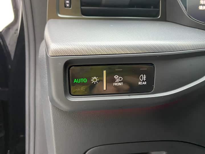 Audi Q6 2023 45 TFSI quattro — фото 23